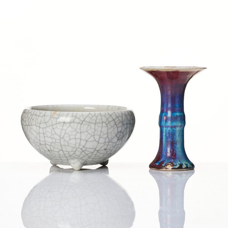 A flambé glazed vase and a censer, Qing dynasty (1644-1912).