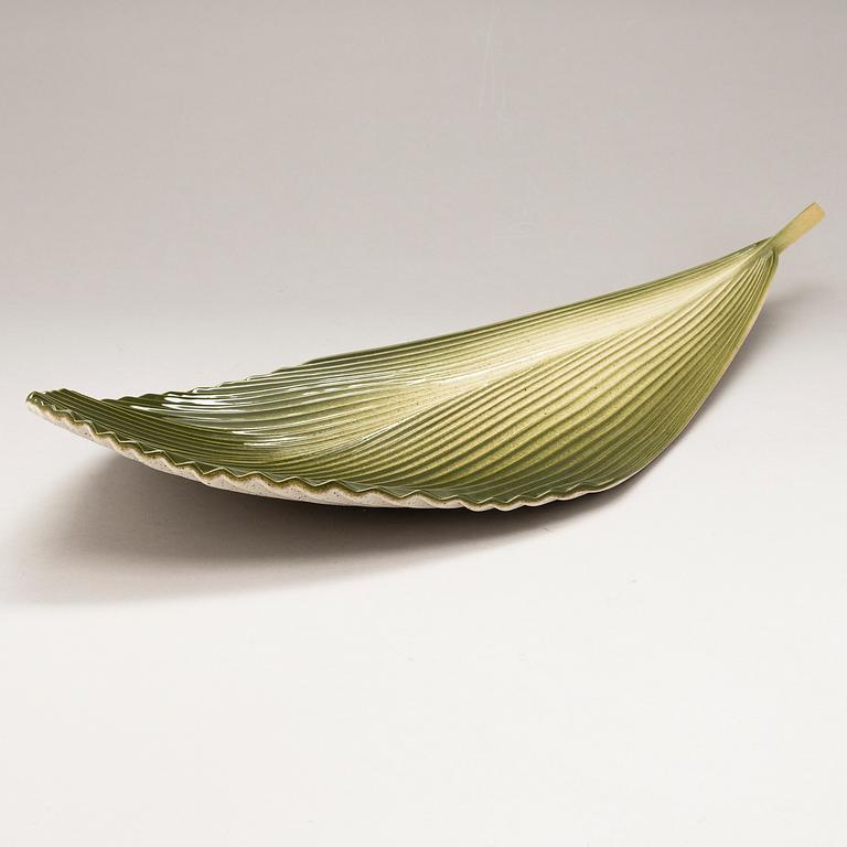 INKERI LEIVO, A ceramic "Gardena" leaf platter, Pro Arabia Art, Finland. Design 2002.
