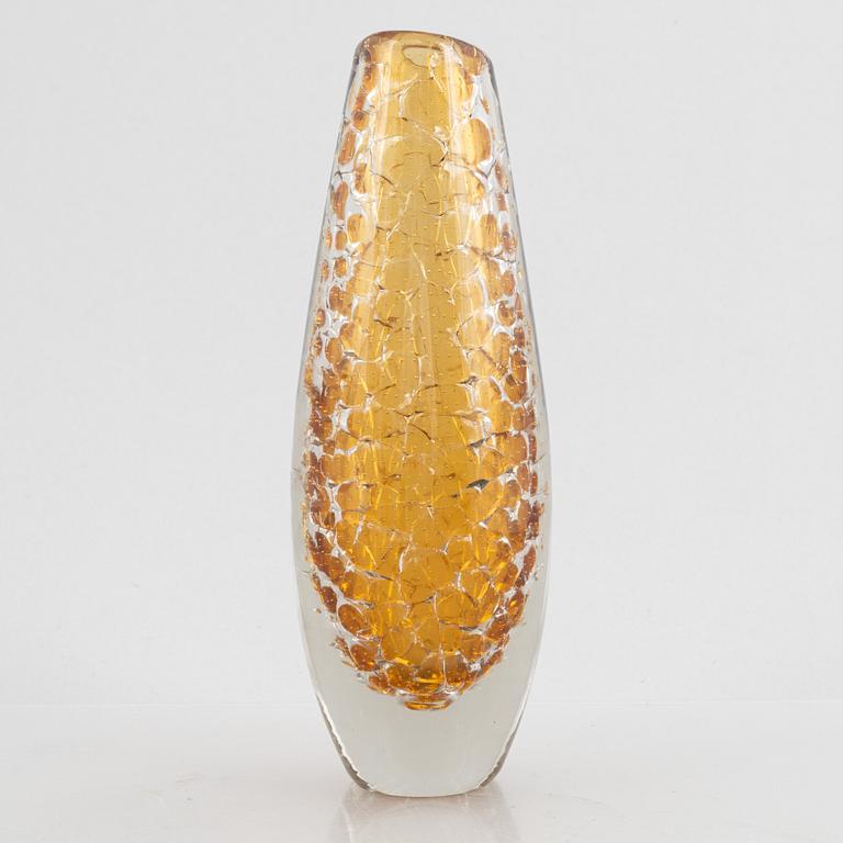 A vase, Nuutajärvi Notsjö, Finland, 1949.