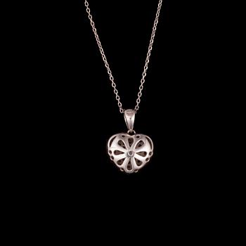 HÄNGSMYCKE, 18K vitguld, diamanter tot. 0,26 ct. Vikt 3,5 g. Intyg.
