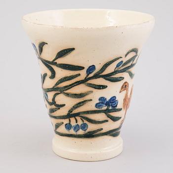 Gerda Thesleff, MALJAKKO, kivitavaraa, signeerattu GT.