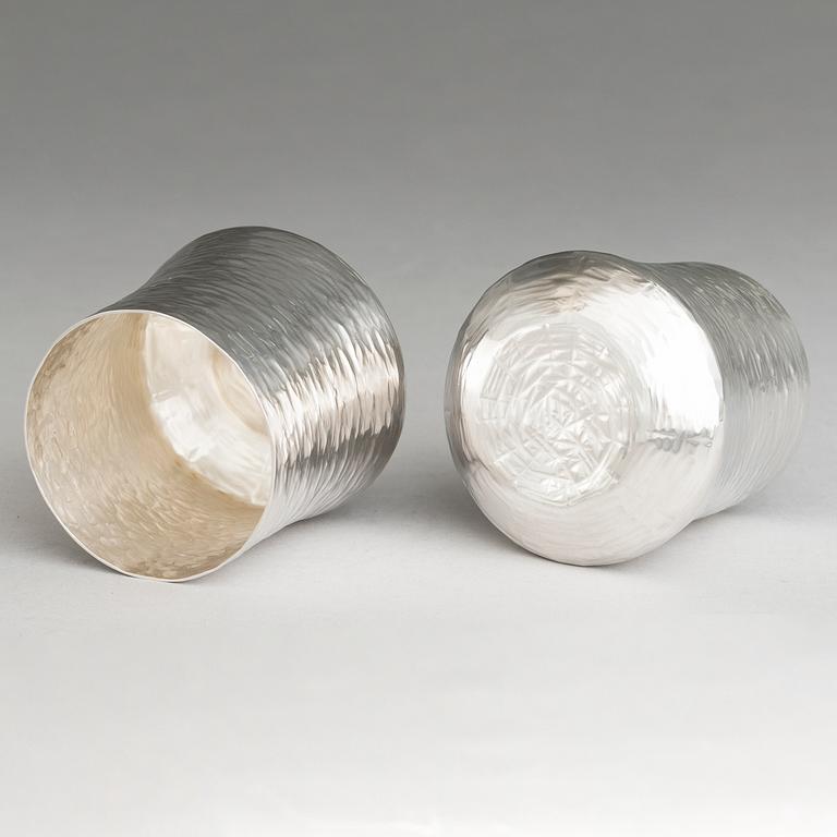 TAPIO WIRKKALA, BÄGARE, 6 st, silver, stämpelsignerade TW, Kultakeskus, Tavastehus 1975-76.