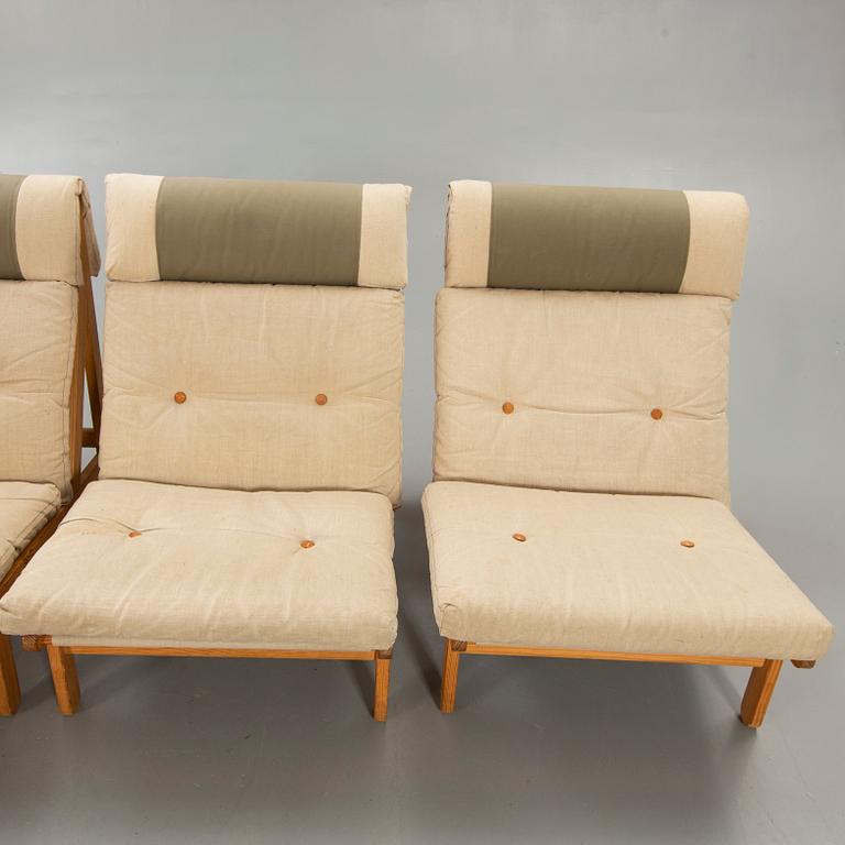 A set of five pine 1970:s easy chairs by Bernt Pedersen 'Kludestol', Denmark.