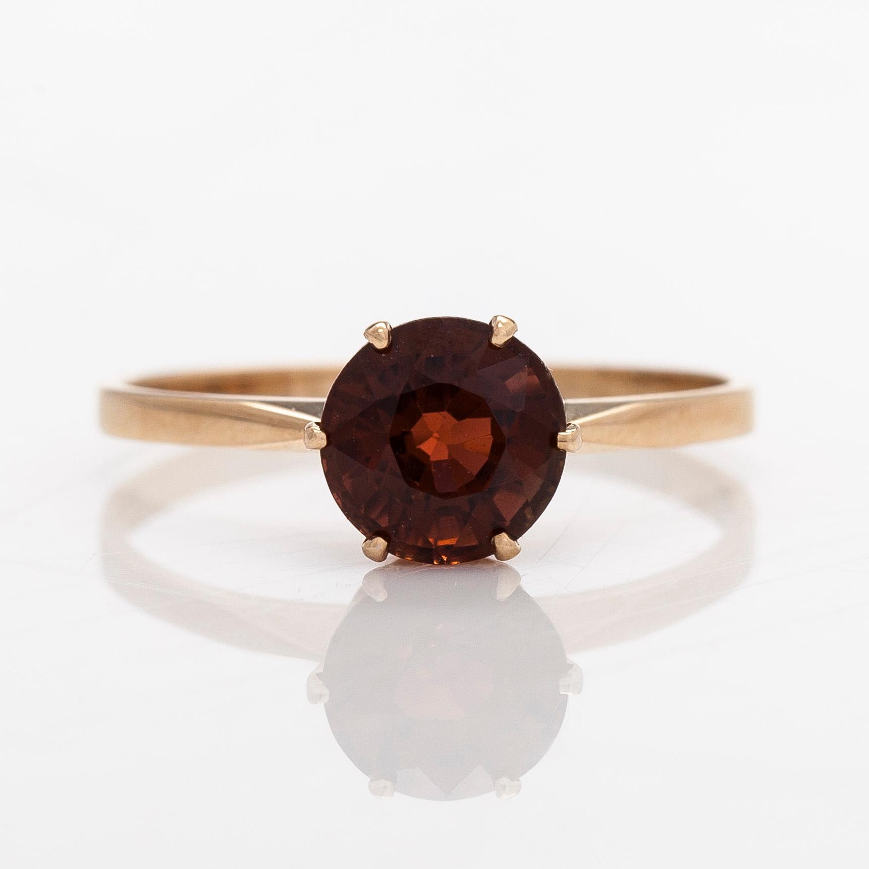 Ring, 14K guld och turmalin, finska stämplar 1996.