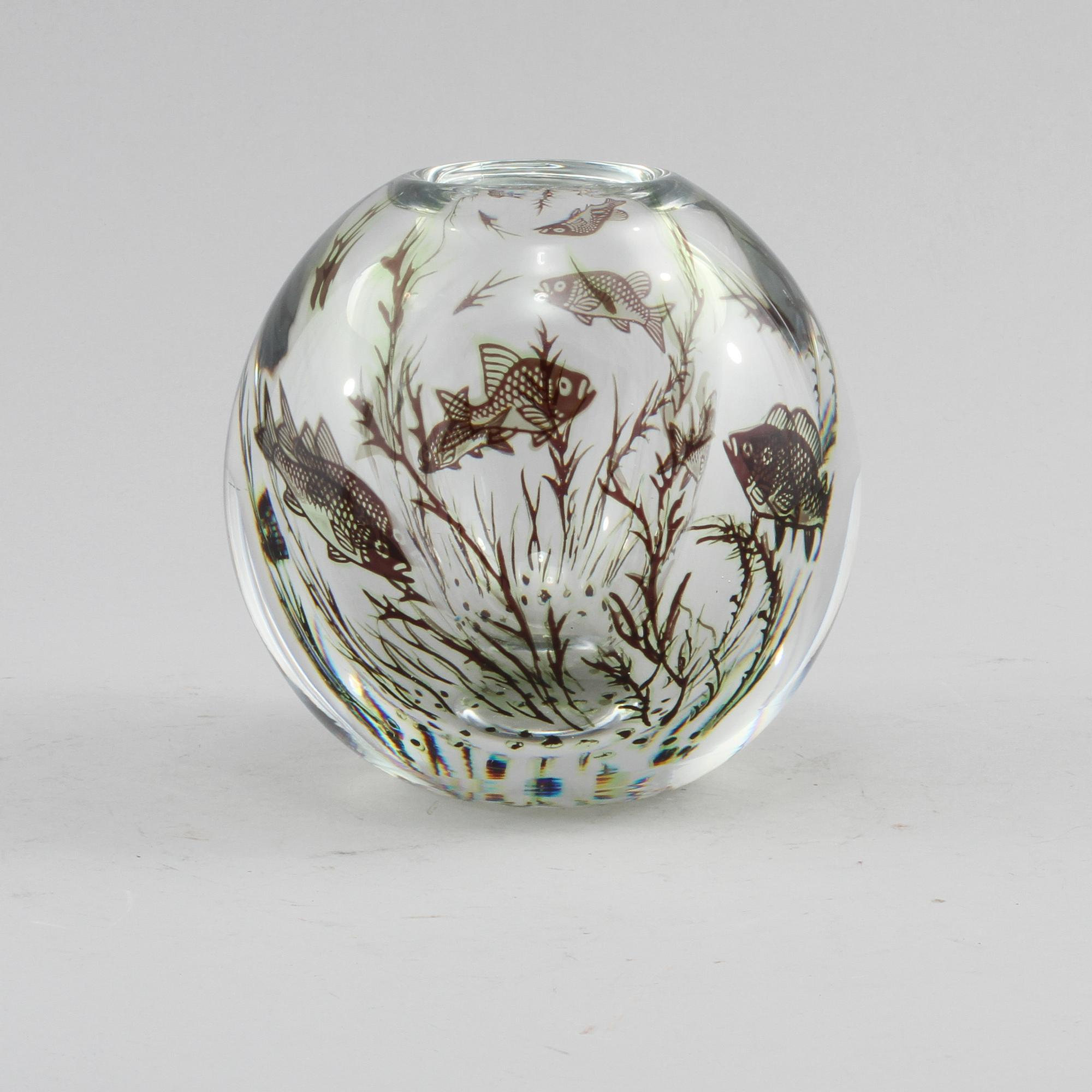 VAS, glas, "fiskgraal", Edward Hald, Orrefors, signerad, 1900-tal.