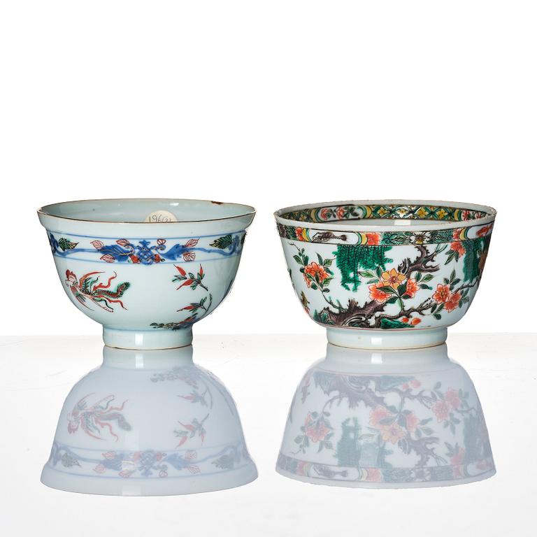 Skålar, två stycken, porslin. Qingdynastin, Kangxi (1662-1722).