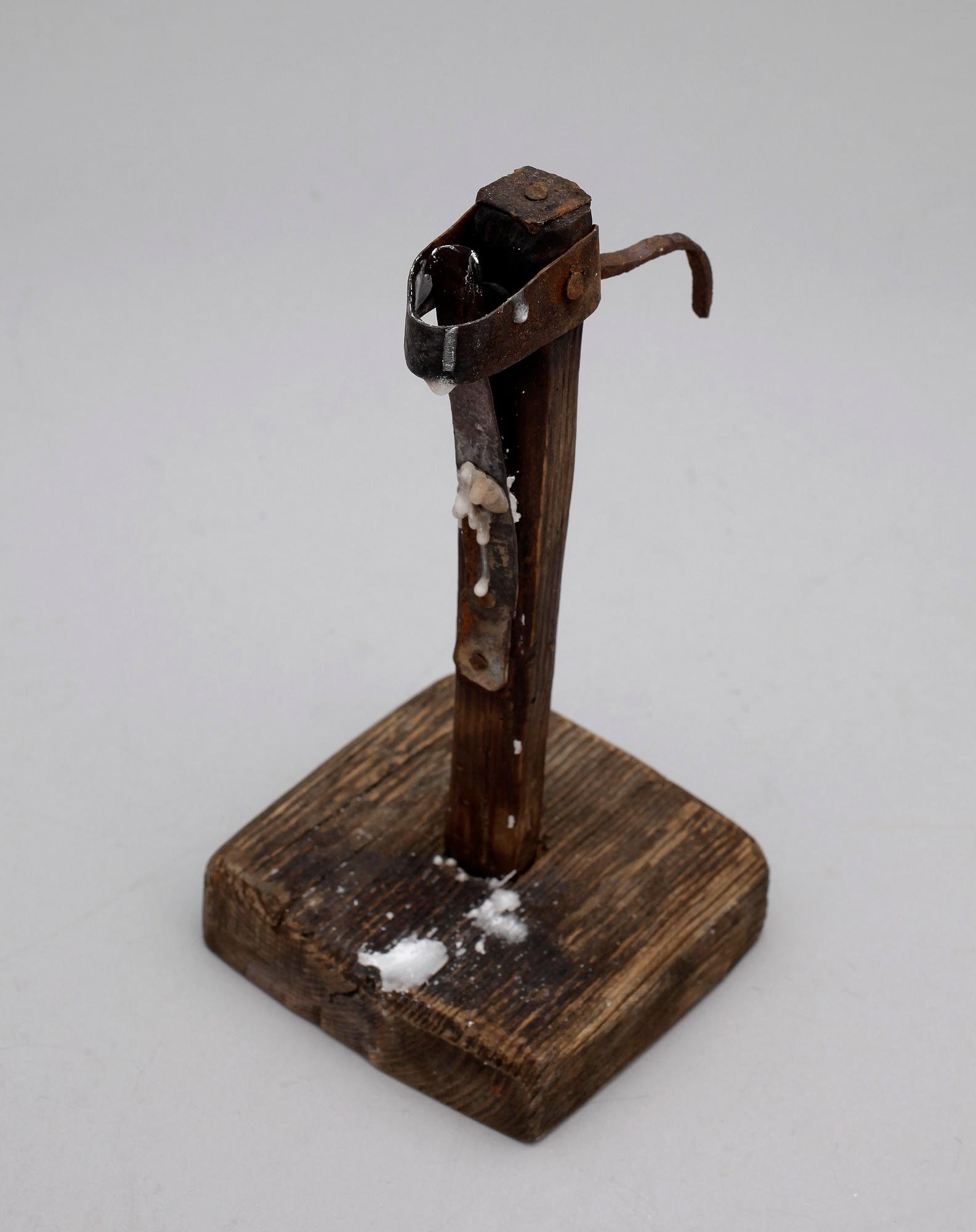 STUMPSTAKE, trä och järn. 1800-tal.