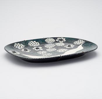 BIRGER KAIPIAINEN, KERAMIIKKAVATI. Sign. Kaipiainen, Arabia. 1970-luku.