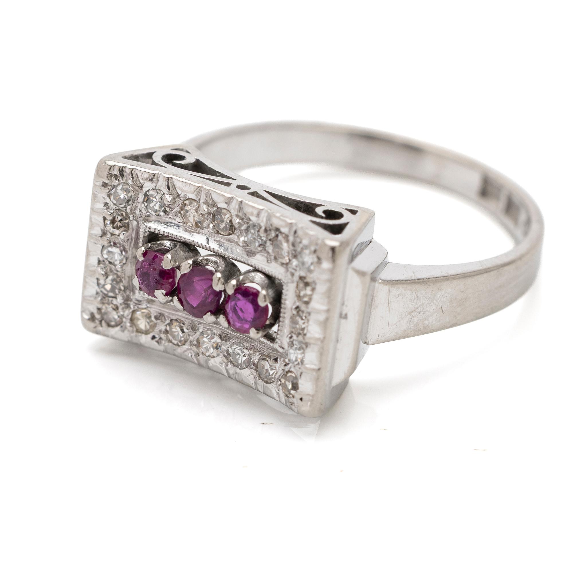 Ring 18K vitguld med diamanter och rubiner, Joh. Petterssons Stockholm 1957.