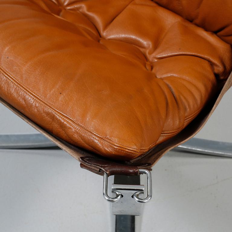 FÅTÖLJER, ett par "Falcon chair", Sigurd Russel, Vatne möbler, Norge, 1970-tal.