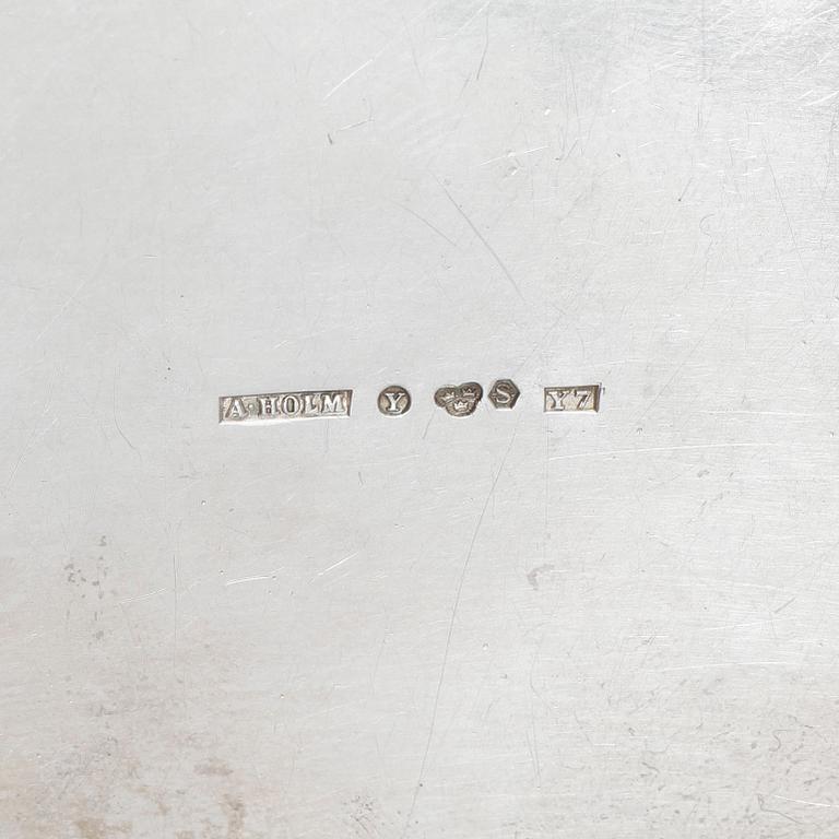 STRIGLAKORS samt HALSLÅS. Silver. Bl a A Holm, Ystad 1925. Tot ca 201 g.