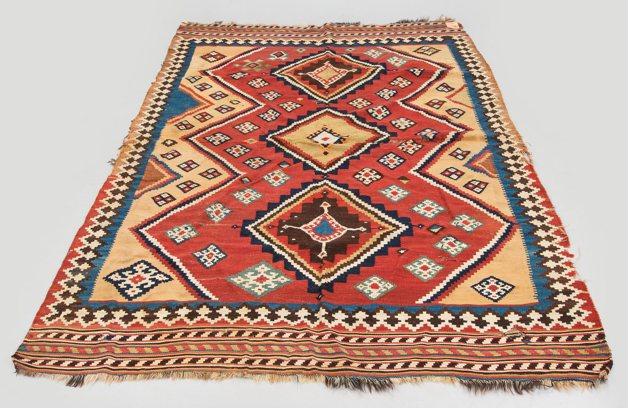 A Qashqai Kilim carpet, South Persia ca. 246 x 156 cm.