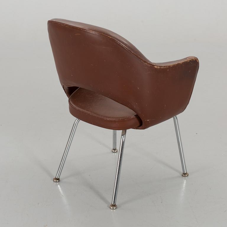 AN EERO SAARINEN, "EXECUTIVE CHAIR", later part of the 20th century.