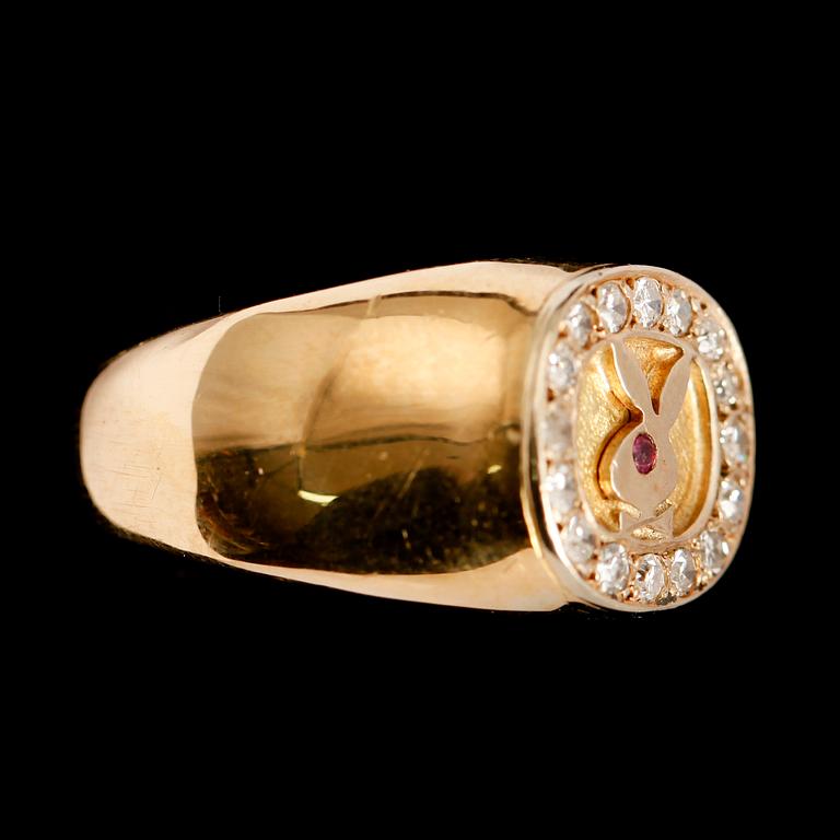 RING, 18 k guld, 16 briljantslipade diamanter samt rubin. Total vikt ca 12 gr.