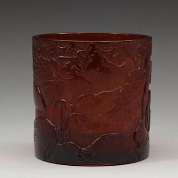 VAS, pekingglas. Kina, 1900-tal.