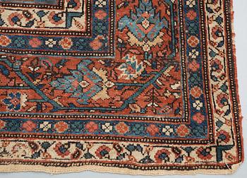 MATTA, antik/semiantik Feraghan. Ca 381,5 x 261,5 cm.