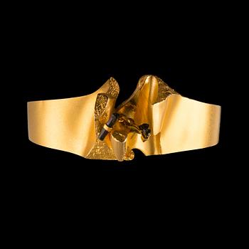 ARMRING, 18k guld med turmalin, "Ultima Thule", Lapponia exportstämplar. Vikt 44,6 g.