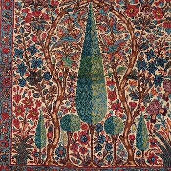 RUG. Semi-antique Kerman Province, the village Kheyrabad. 224,5 x 142,5 cm.