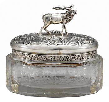 82. A glass and silver box and cover, prob. Holland around the turn of 19th/20th century.