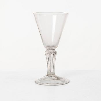 Cut glass, 1 + 4 similar, 19th century.