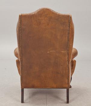 FÅTÖLJ, chippendalestil, 1900-talets andra hälft.