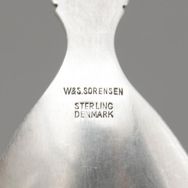 SKEDAR, 3 st, silver bland annat kontrollstämpel Christian F Heise, Danmark, omkring 1900-talets mitt, vikt 118 g.