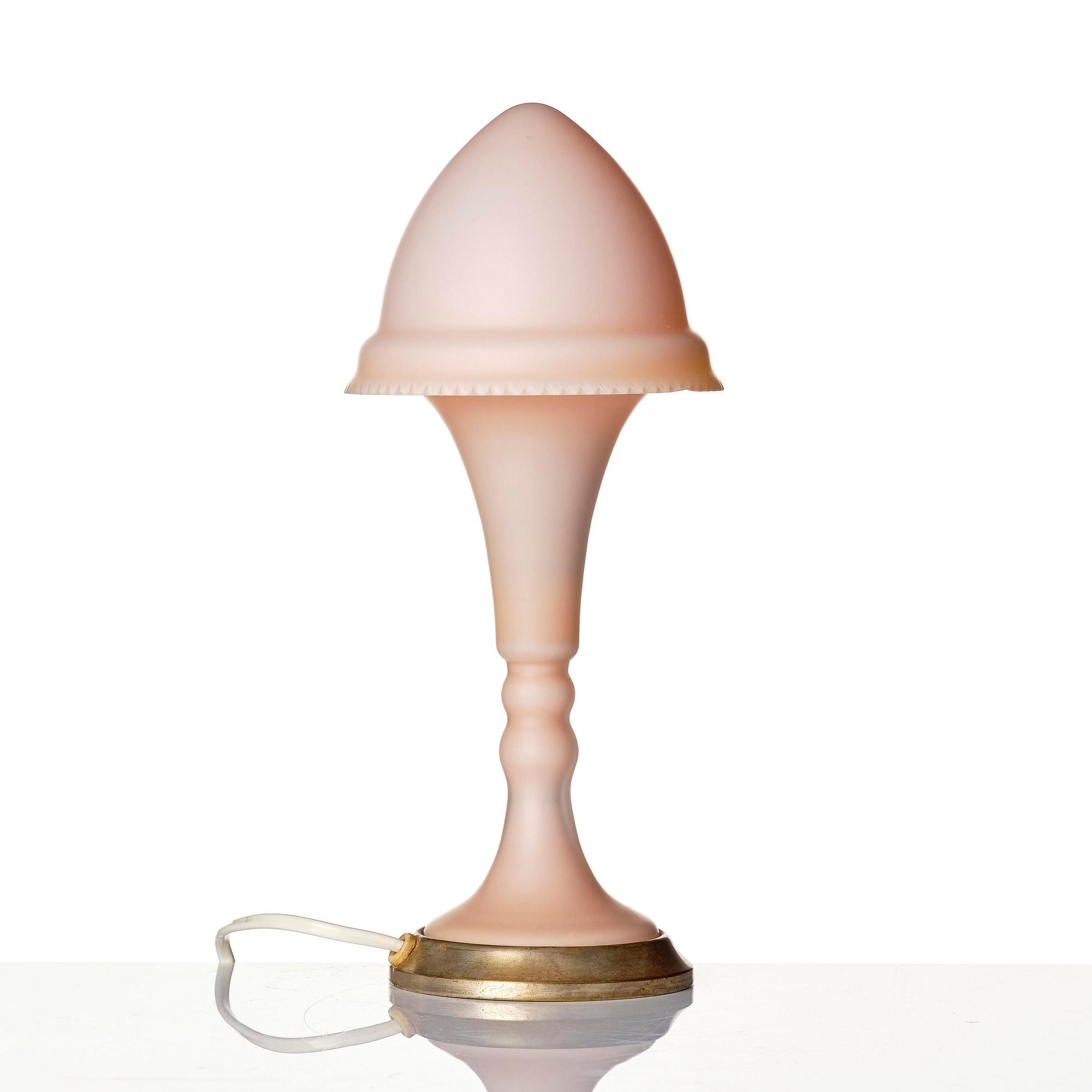 Harald Notini, a Swedish Grace table lamp model "6801", Arvid Böhlmarks Lampfabrik, Stockholm, 1920s.