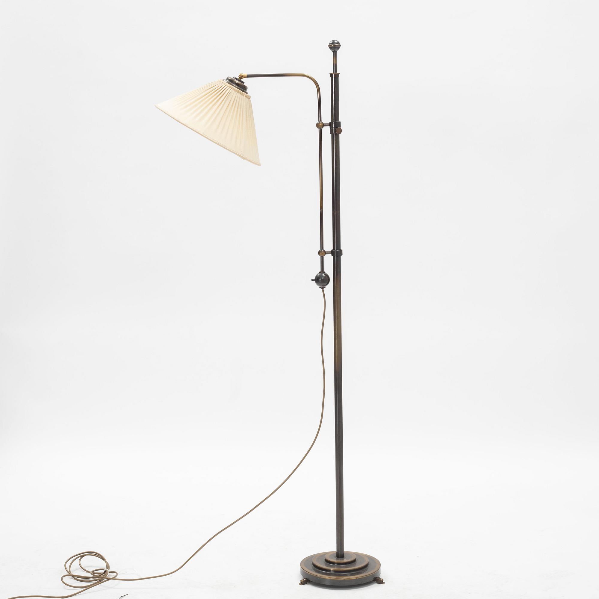 A 1930's floor lamp.