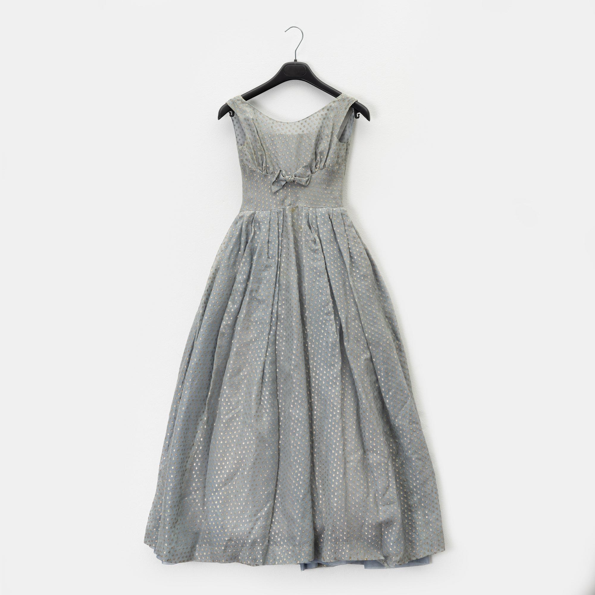 Märtha Skolan, a vintage silk dress.