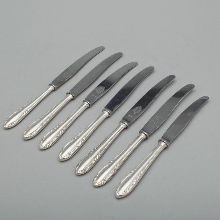 BESTICKSERVIS, silver, 6+6+7, bl.a. CG Hallberg 1962, vikt exklusive knivar ca 572g.