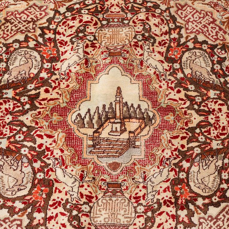 A CARPET, Kashmar, ca 500 x 300 cm.