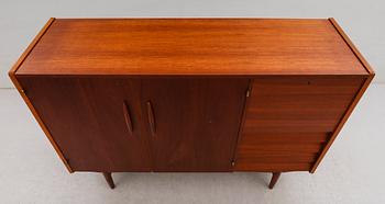 SIDEBOARD, Troeds, 1900-talets andra hälft.