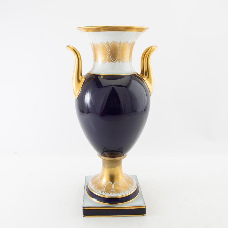 Urn Empire style Hutschenreuther Germany first half of the 20th century porcelain.