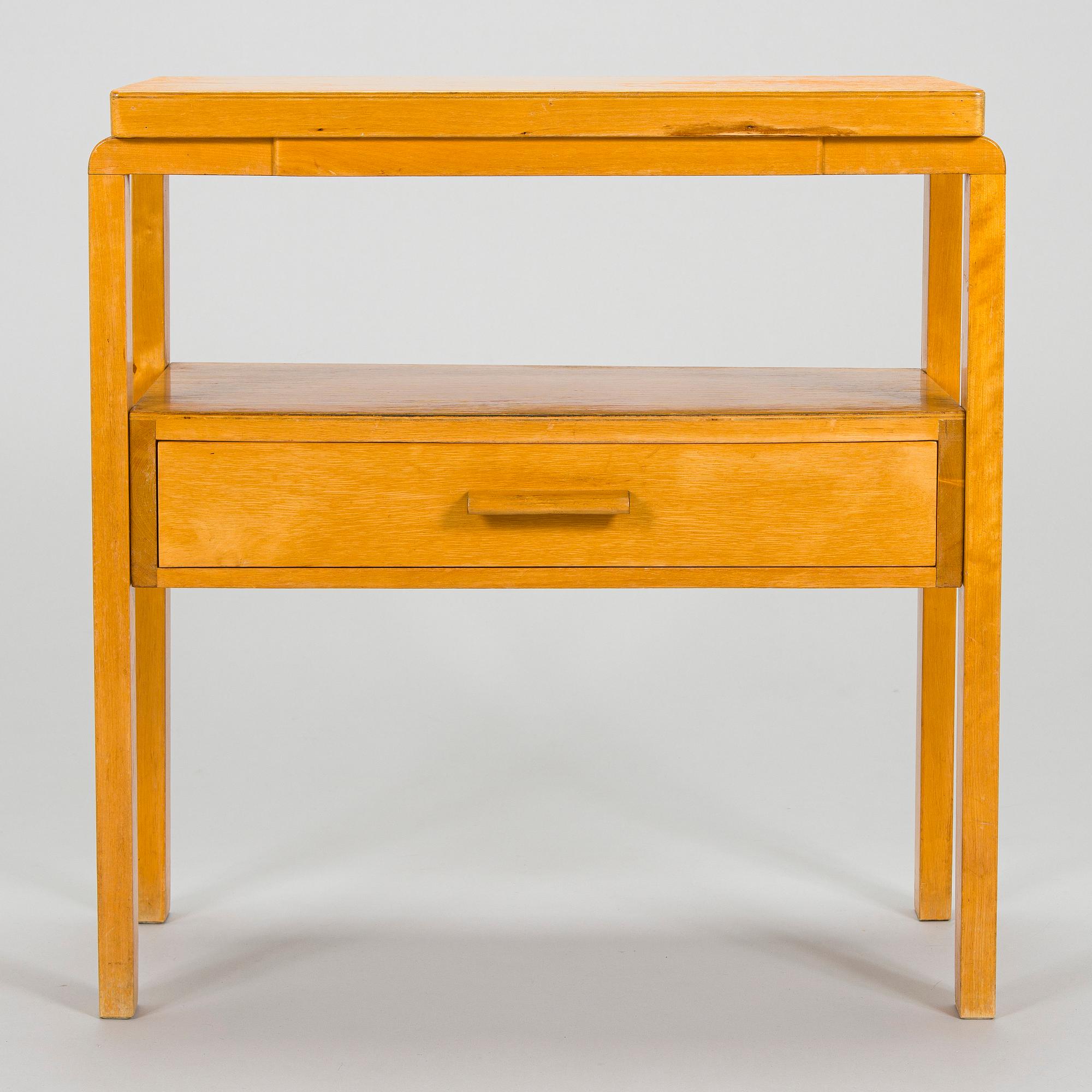 Alvar Aalto, an early 1930s '87' table for O.Y. Huonekalu- ja Rakennustyötehdas A.B.