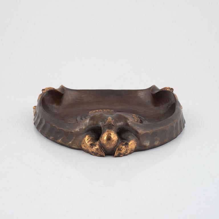 Emy Wahlström, a bronze bowl/ash tray, Hugo Elmqvist, early 20th century.