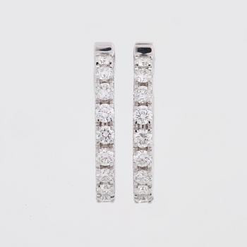 Brilliant-cut diamond earrings, total 0,76 ct.