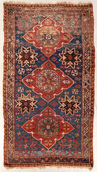 Carpet Oriental semi-antique approx. 350x195 cm.