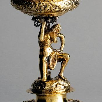 Johan Nützel, Lockbägare/Kredensbägare, förgyllt silver, Stockholm 1698. Barock.