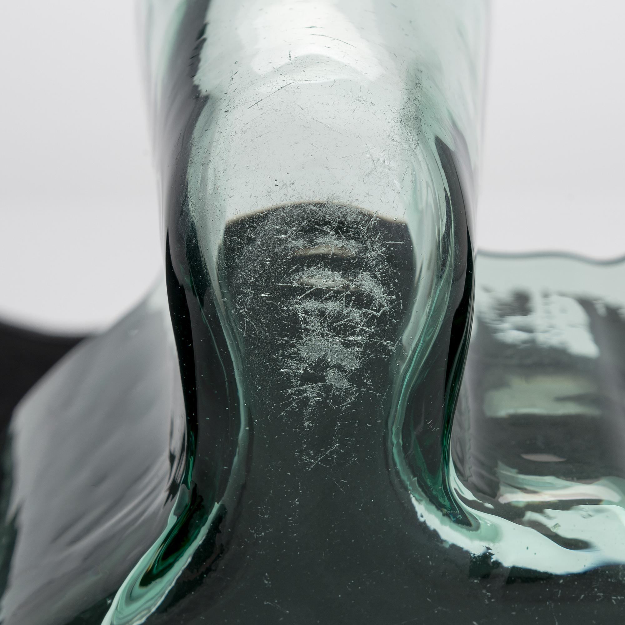 Alvar Aalto, A '9750' vase Karhula Glassworks in production 1937-1949.