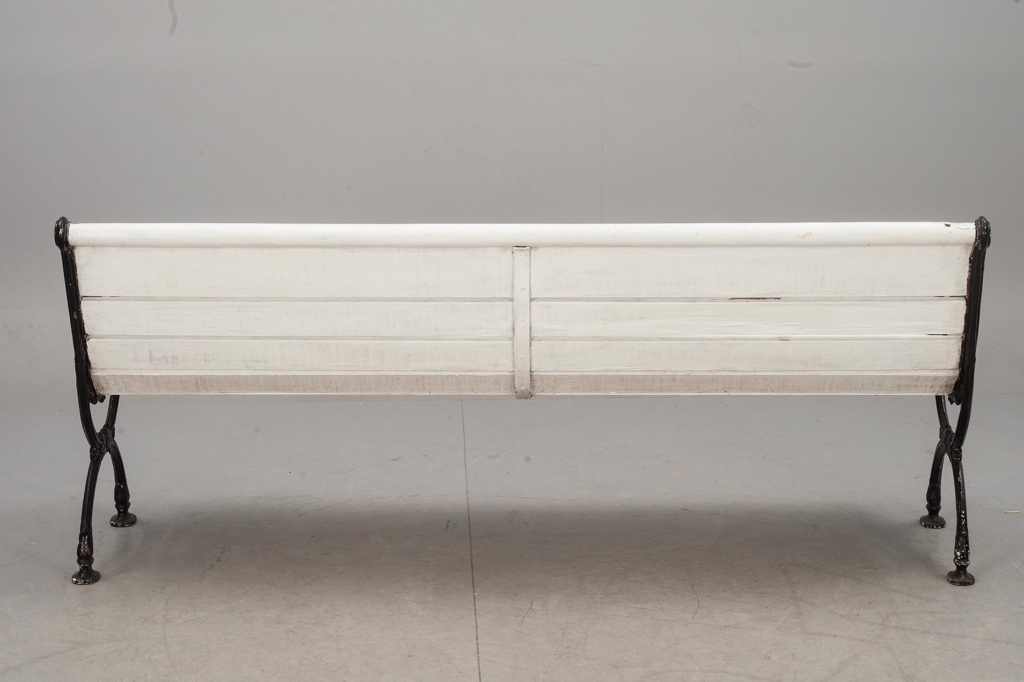 TRÄDGÅRDSSOFFA, gjutjärn. 1900-talets början.