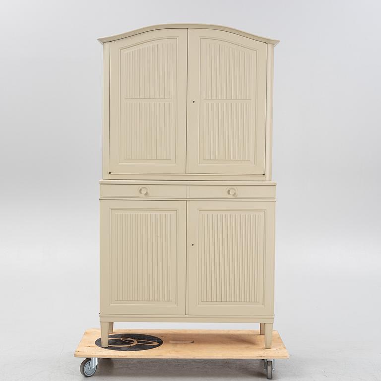 Carl Malmsten, skåp, "Herrgården", Bodafors 1959.