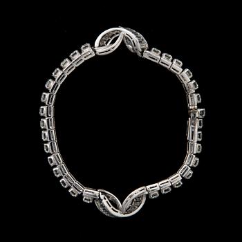 RANNEKORU, briljantti-, baguette- ja 8/8-hiotut timantit, platinaa. Drayson London.