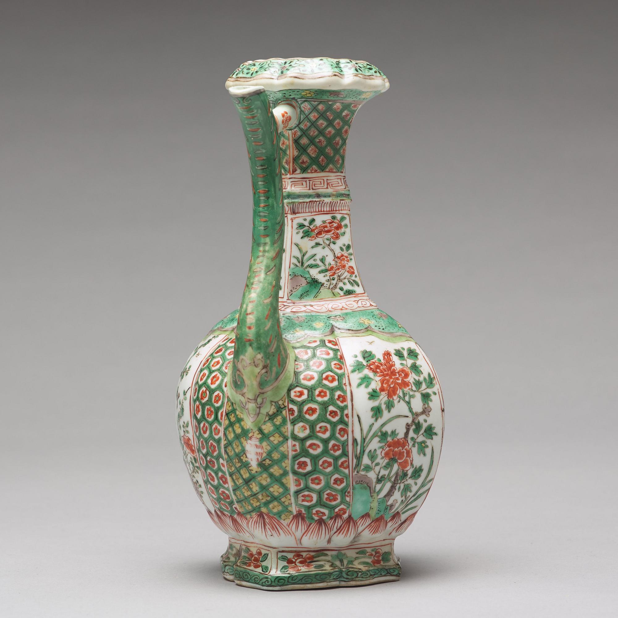 KANNA, porslin, Qingdynastin, Kangxi (1662-1722).