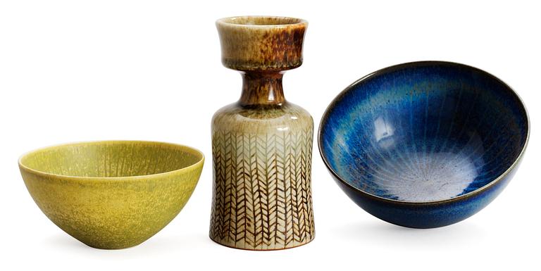 Two Stig Lindberg stoneware bowls and a vase, Gustavsberg studio.