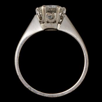 RING, 18k  vitguld med briljantslipad diamant, 1.1 ct, Ceson, Göteborg, 1975. Vikt 4 g.