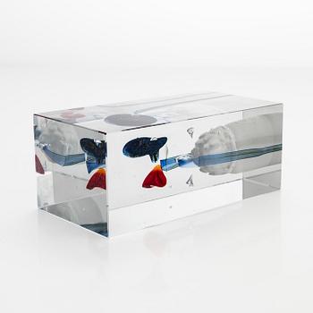 Oiva Toikka, a glass Jubilee Cube, signed and numbered Oiva Toikka Nuutajärvi Notsjö, 58/500 NIB.