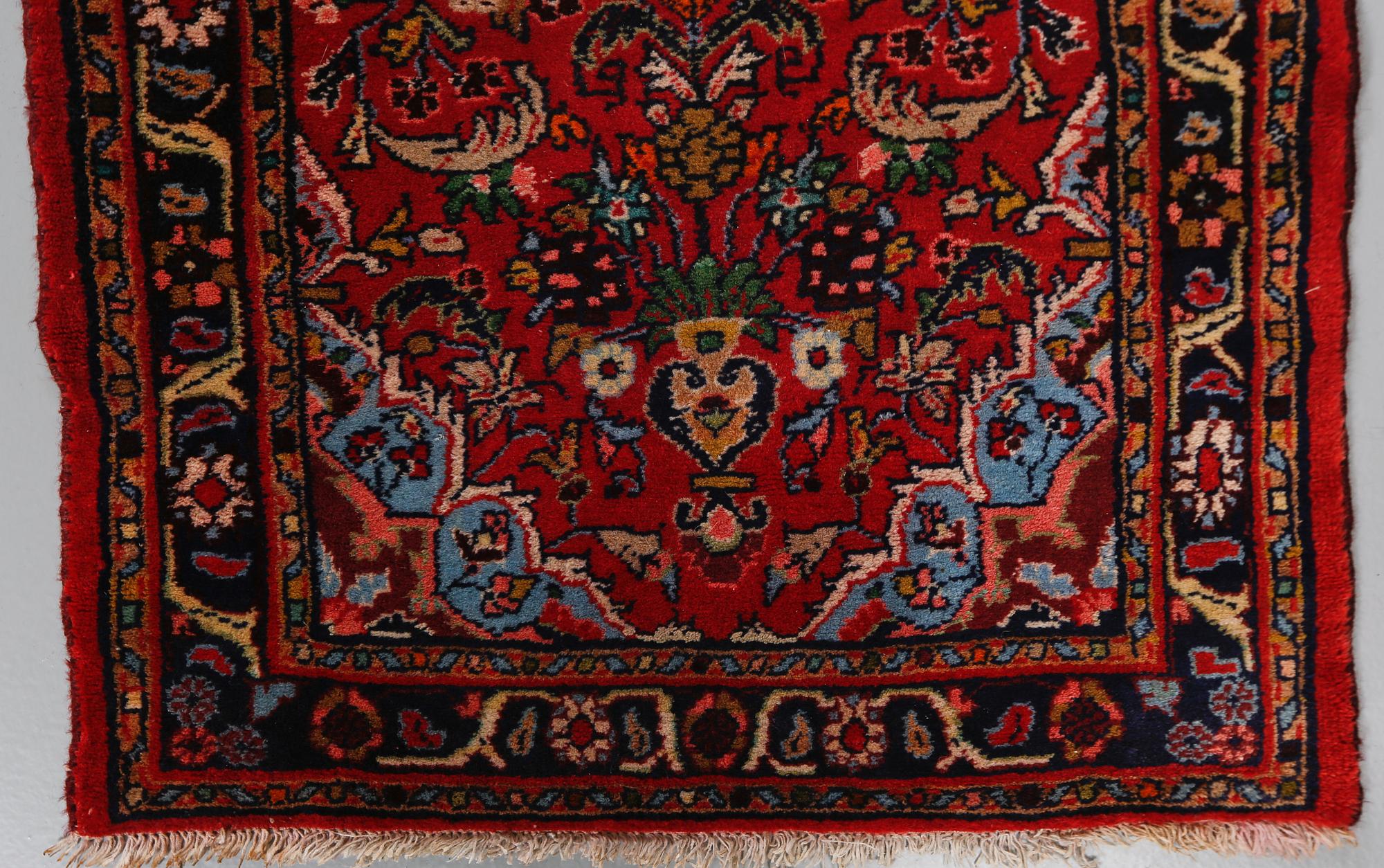 GALLERIMATTA, orientalisk, ca 285 x 74 cm.