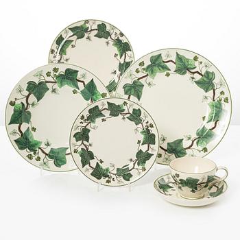 Mat- och kaffeservis, flintgods, 60 delar, "Napoleon Ivy", Wedgwood, England.