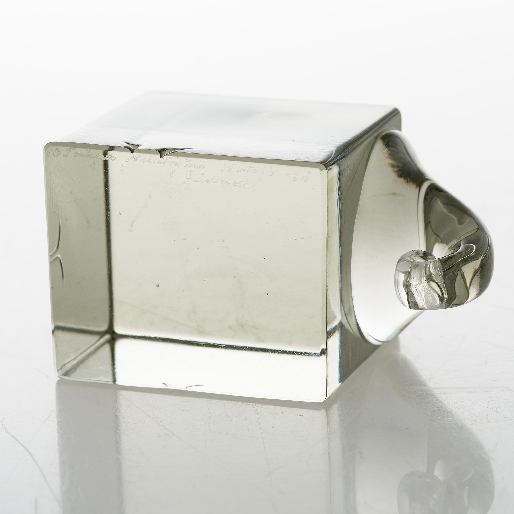 OIVA TOIKKA, glass sculpture signed O.Toikka Nuutajärvi Notsjö -65 Finland.