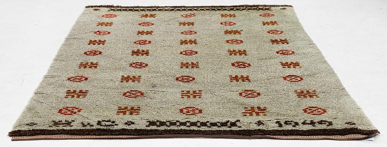 Matta, rya, signerad, 1949, ca 225 x 155 cm.